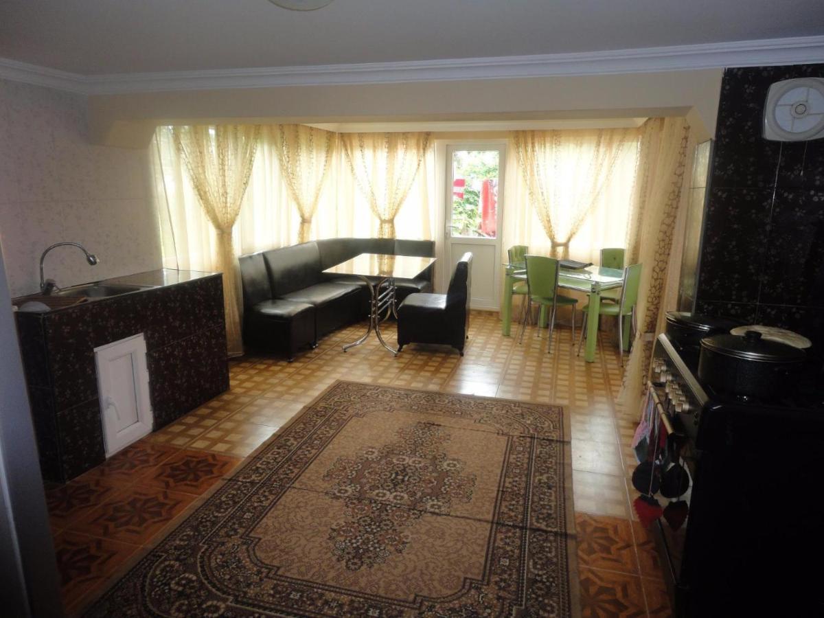 Guest House Надежда Kobuleti Phòng bức ảnh