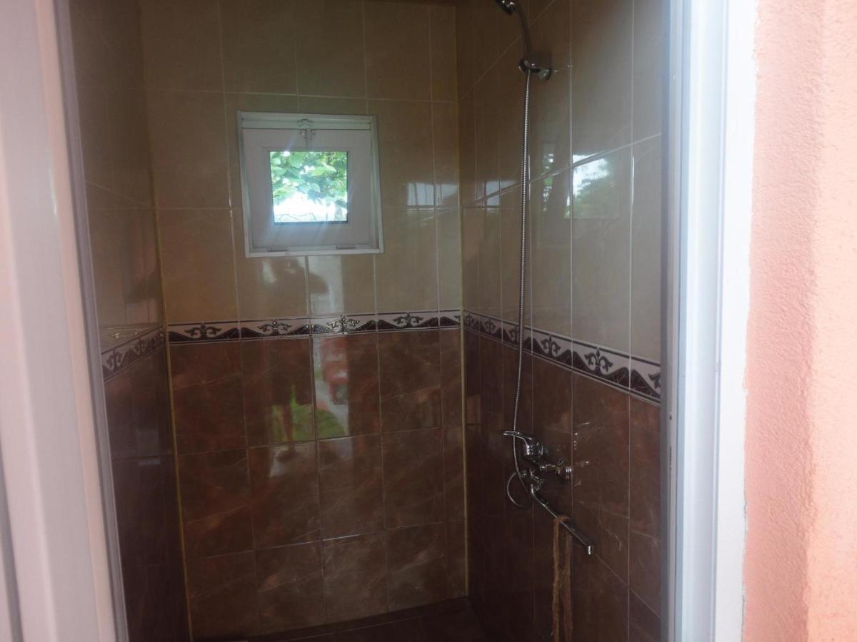 Guest House Надежда Kobuleti Phòng bức ảnh