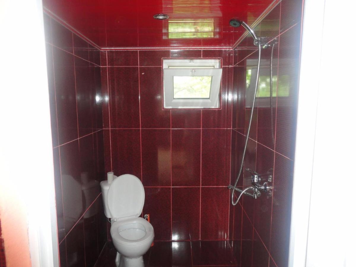 Guest House Надежда Kobuleti Phòng bức ảnh